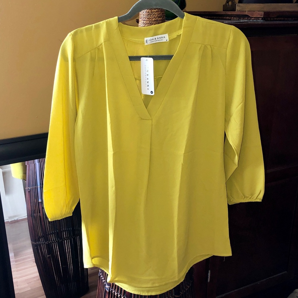 NWT Jon & Anna Contemporary Blouse